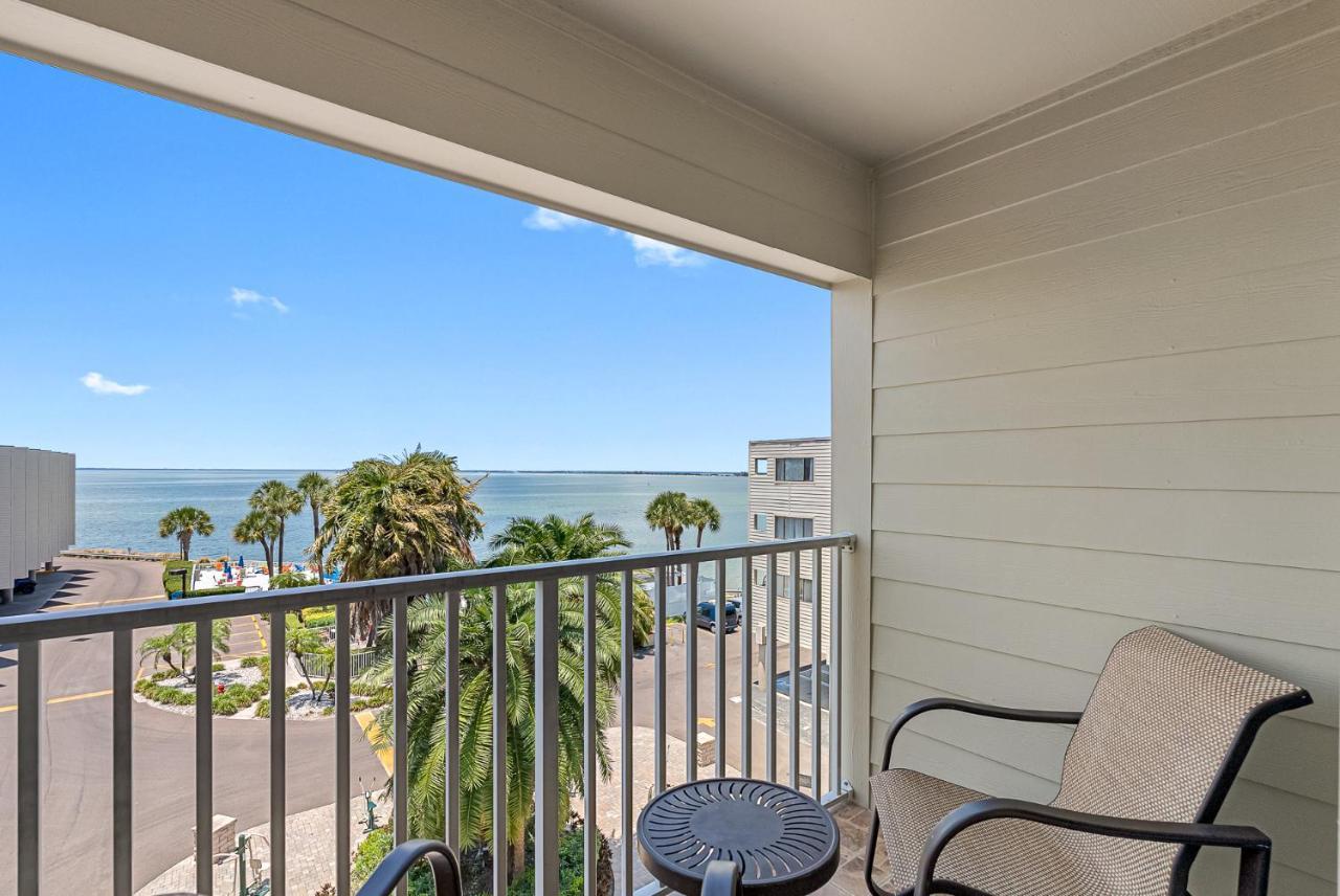 Holiday home Wake Up To The Ocean Breeze - Enjoy Amazing Views Tampa