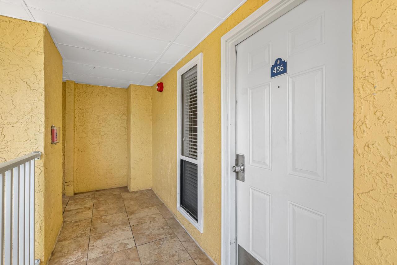 Holiday home Wake Up To The Ocean Breeze - Enjoy Amazing Views